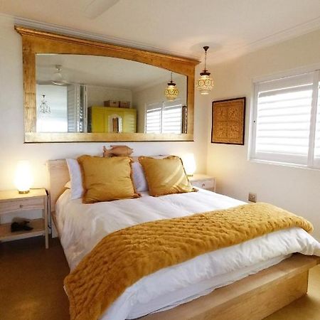 Dolphin Inn Guesthouse Кейптаун Екстериор снимка