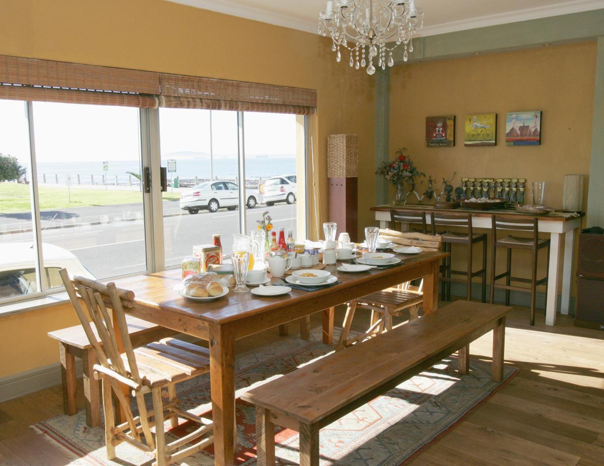 Dolphin Inn Guesthouse Кейптаун Екстериор снимка